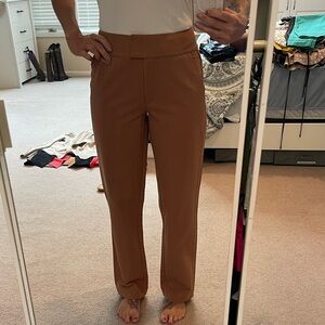 NWT Women's Golf/Everyday Tan Pants